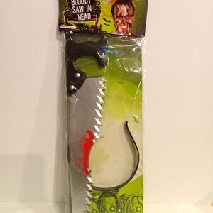 HOLLOWEEN Bloody saw in head